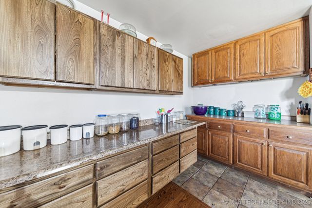 4514 S 4390 Road, Welch, OK 74369