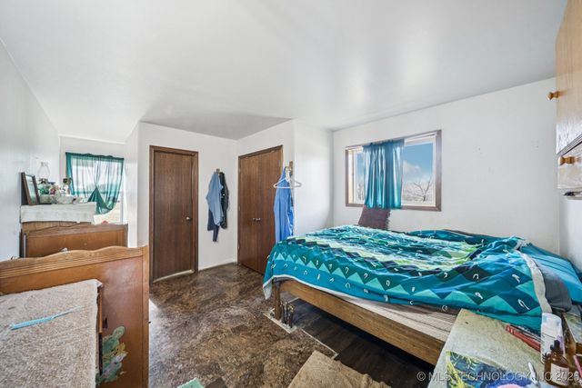 4514 S 4390 Road, Welch, OK 74369