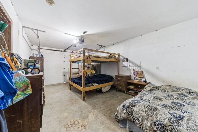 4514 S 4390 Road, Welch, OK 74369