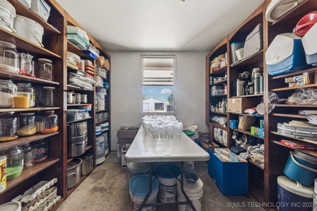 4514 S 4390 Road, Welch, OK 74369