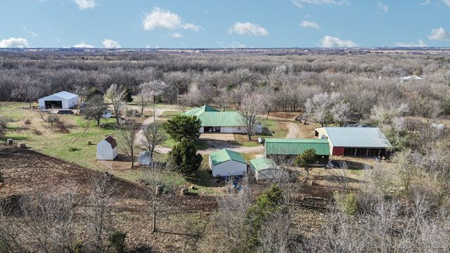 4514 S 4390 Road, Welch, OK 74369
