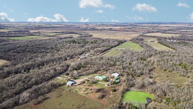 4514 S 4390 Road, Welch, OK 74369