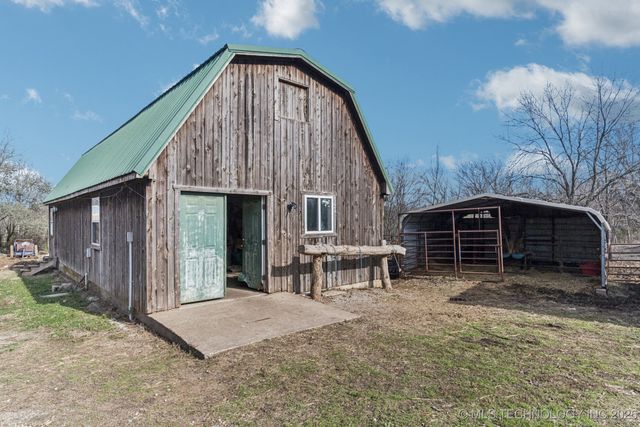 4514 S 4390 Road, Welch, OK 74369