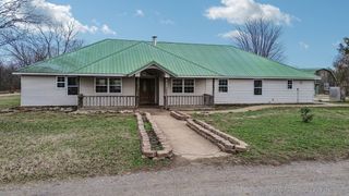 4514 S 4390 Road, Welch, OK 74369