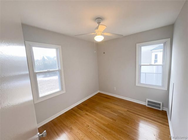 1824 E Hudson Avenue, Royal Oak, MI 48067