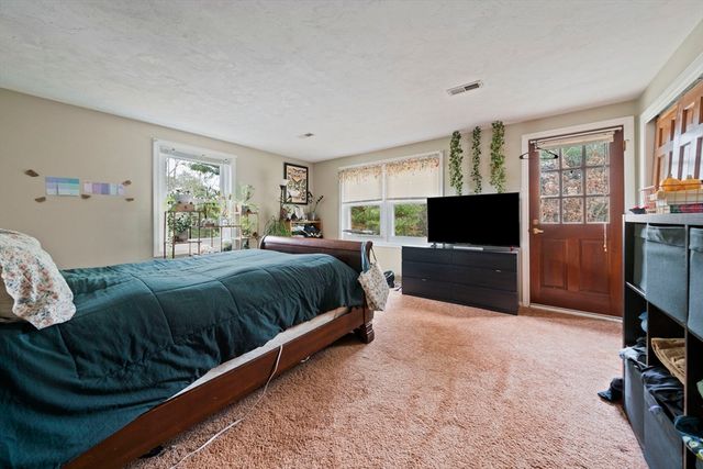 55 Minot Ave 55, Wareham, MA 02571