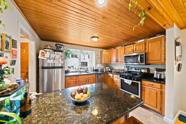 55 Minot Ave 55, Wareham, MA 02571