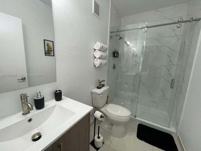 302 NW 11th Court 302, Florida City, FL 33034
