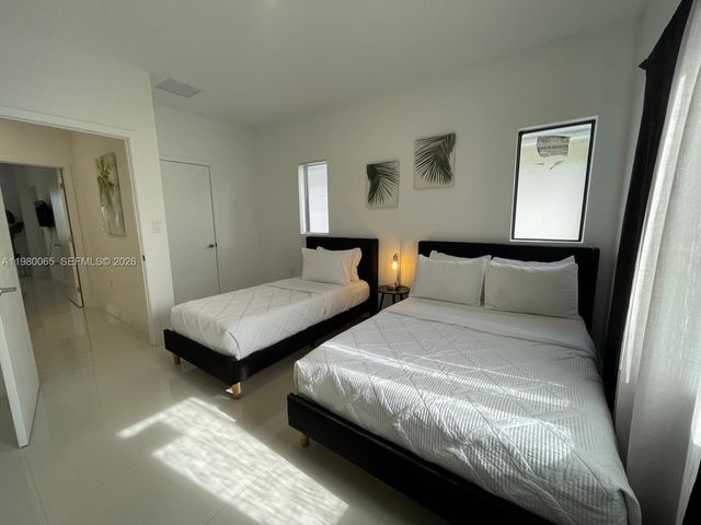 302 NW 11th Court 302, Florida City, FL 33034
