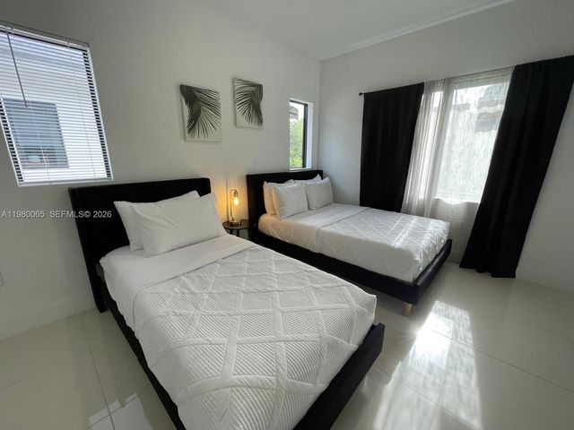 302 NW 11th Court 302, Florida City, FL 33034