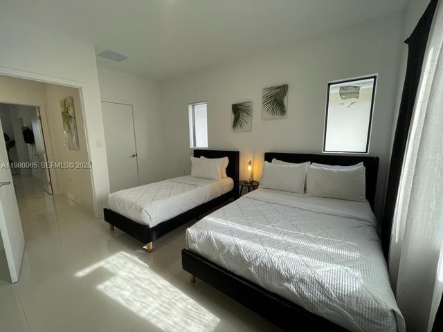 302 NW 11th Court 302, Florida City, FL 33034