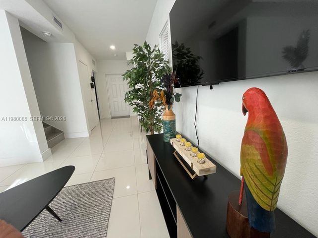302 NW 11th Court 302, Florida City, FL 33034