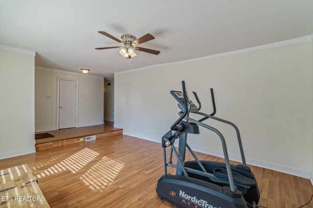 115 Lake Circle, Harriman, TN 37748