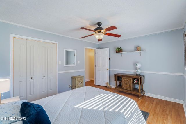 115 Lake Circle, Harriman, TN 37748