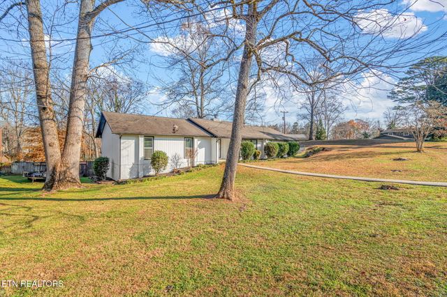 115 Lake Circle, Harriman, TN 37748