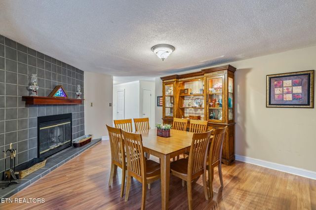 115 Lake Circle, Harriman, TN 37748