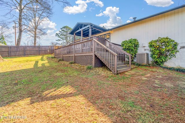 115 Lake Circle, Harriman, TN 37748