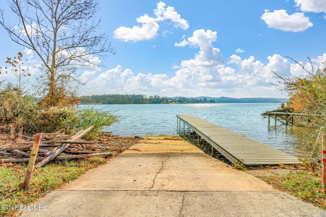 115 Lake Circle, Harriman, TN 37748