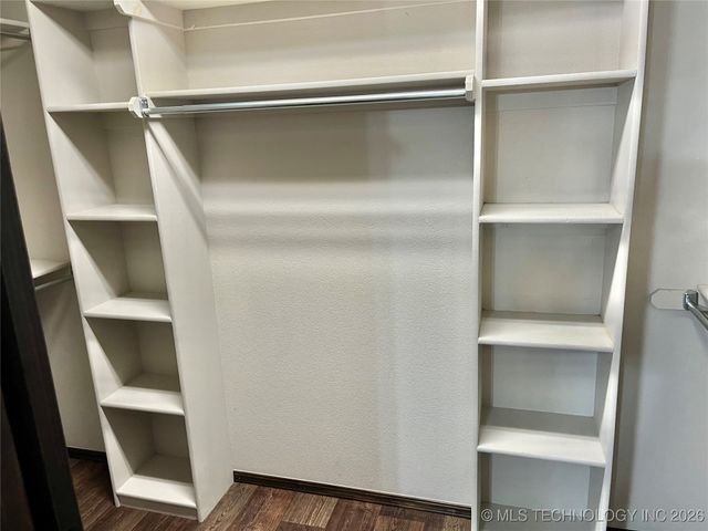 2163 Paradise Road, Kingston, OK 73439