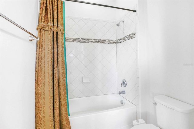 18002 BELLEZZA DRIVE, Orlando, FL 32820