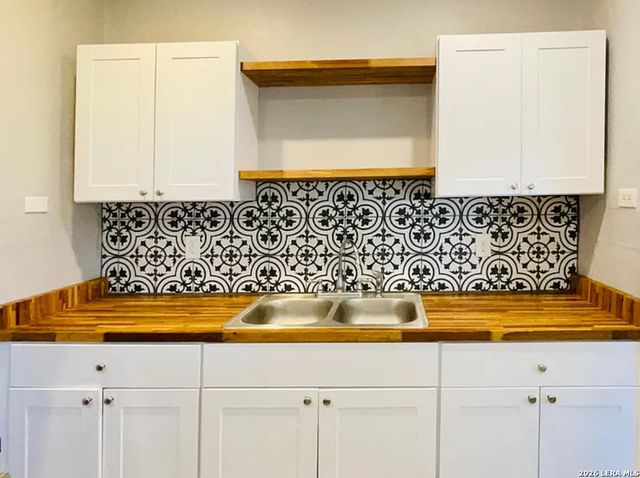 2907 N Elmendorf St Unit 2911, San Antonio, TX 78201