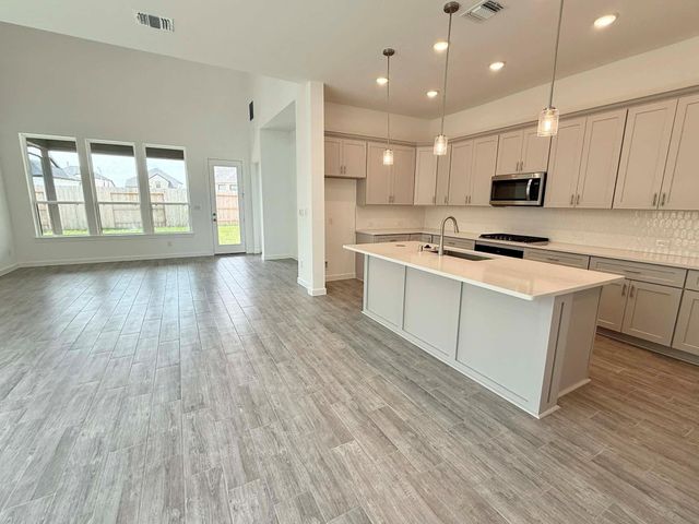 3811 Hermitage Dr, Katy, TX 77493