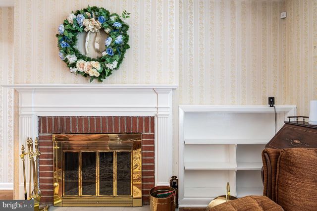 43 GLENVIEW RD, Glen Mills, PA 19342