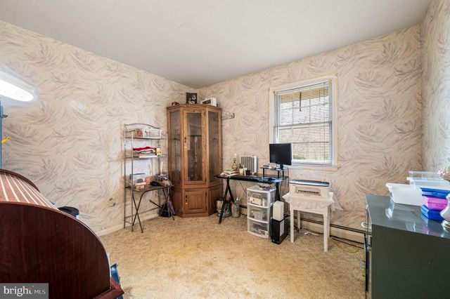 43 GLENVIEW RD, Glen Mills, PA 19342