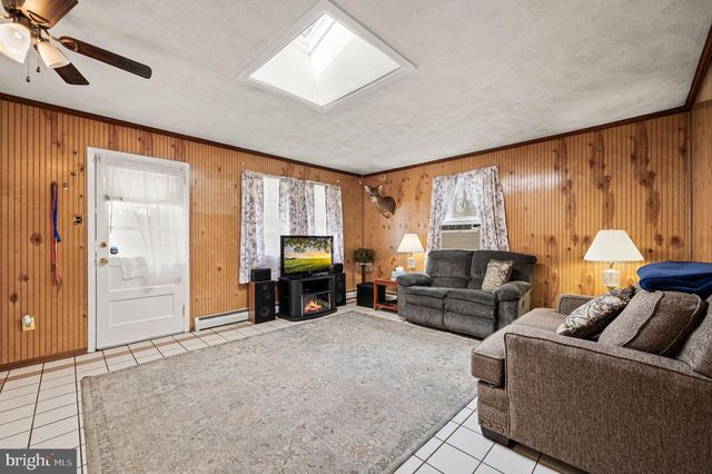 43 GLENVIEW RD, Glen Mills, PA 19342