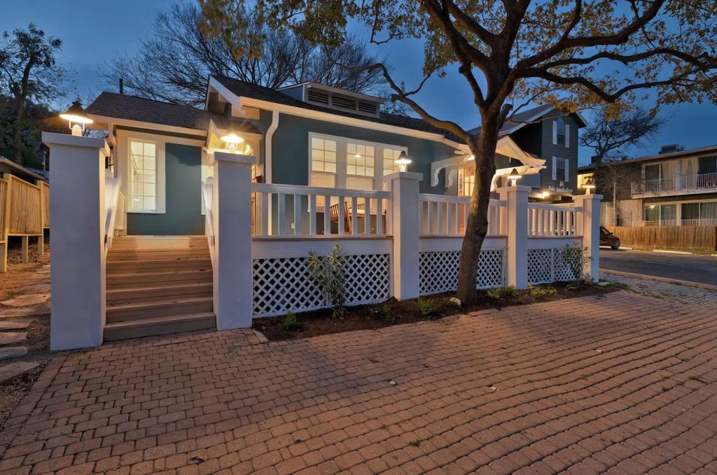 1212 Baylor ST, Austin, TX 78703