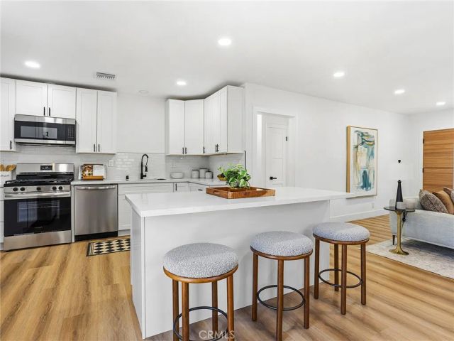 1741 N Rose Street, Burbank, CA 91505