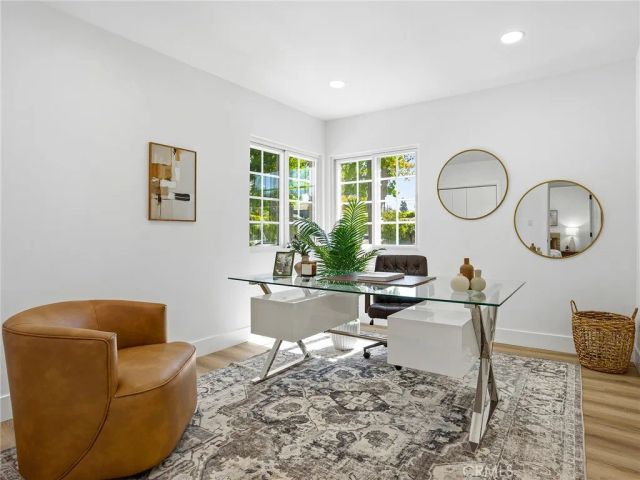 1741 N Rose Street, Burbank, CA 91505