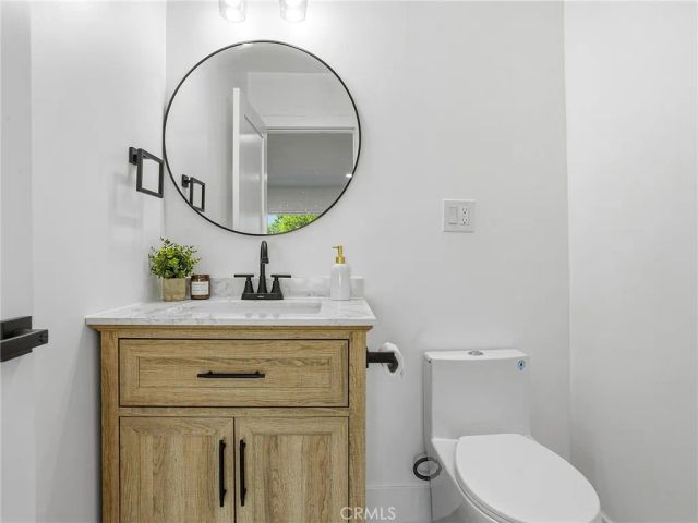 1741 N Rose Street, Burbank, CA 91505