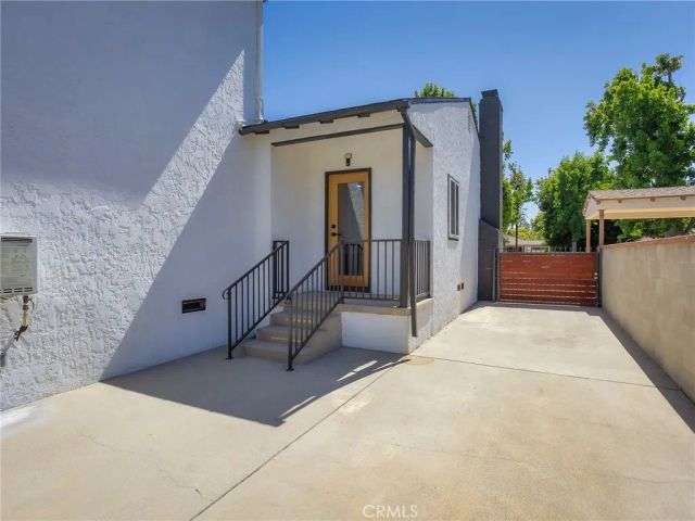 1741 N Rose Street, Burbank, CA 91505