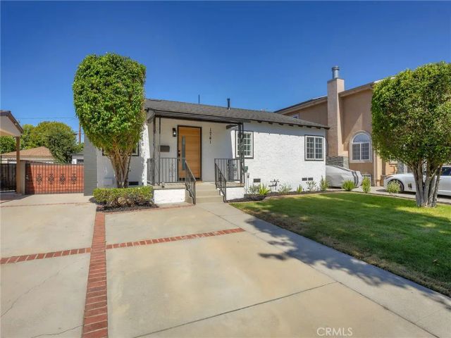 1741 N Rose Street, Burbank, CA 91505