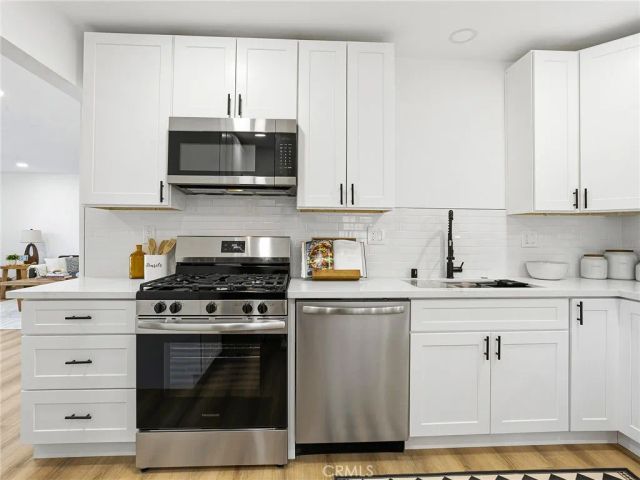 1741 N Rose Street, Burbank, CA 91505