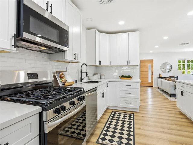 1741 N Rose Street, Burbank, CA 91505