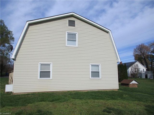 4236 Robertson Drive, Winston-salem, NC 27101