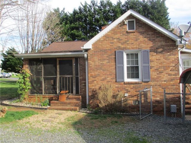 4236 Robertson Drive, Winston-salem, NC 27101