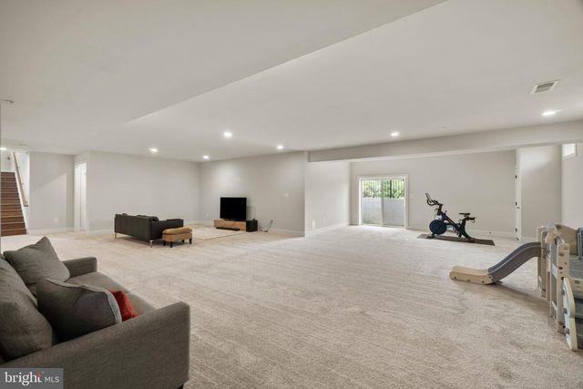 6045 BRICKER RD, Dayton, MD 21036