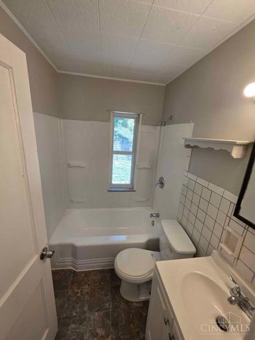 968 Delhi Avenue, Cincinnati, OH 45204