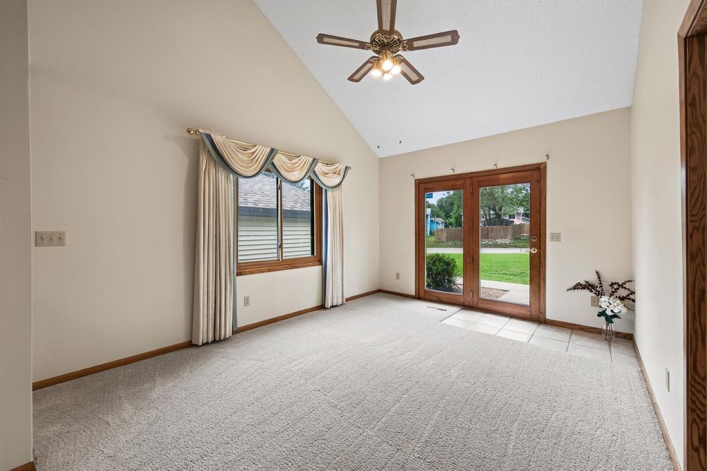 548 Auburn Place NW A, Elk River, MN 55330 — photo 5