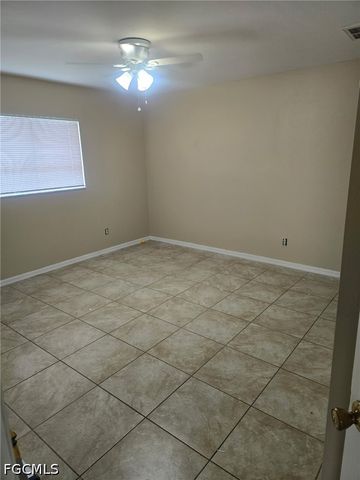 909 Eisenhower BLVD, Lehigh Acres, FL 33974