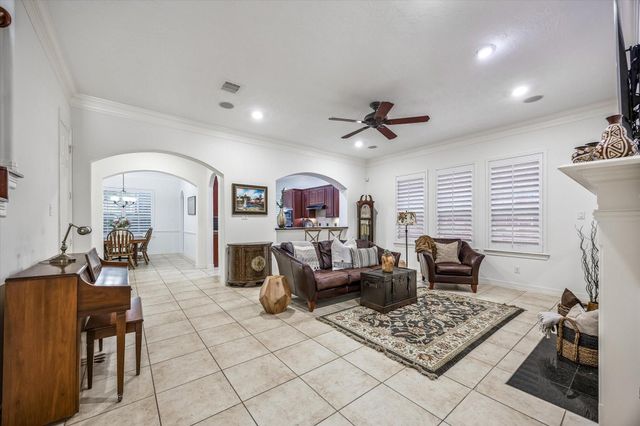 1523 Olive Garden, Houston, TX 77077