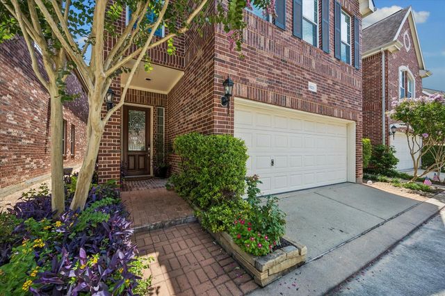 1523 Olive Garden, Houston, TX 77077