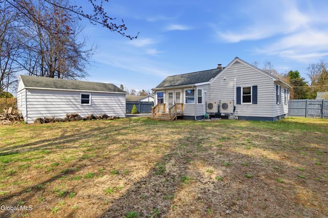 23 Thomas Street, Queensbury, NY 12804