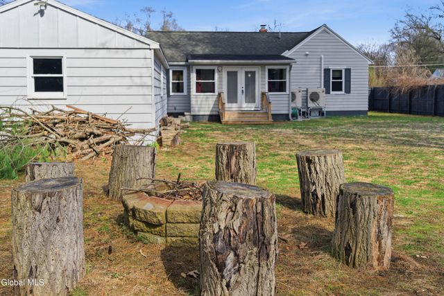 23 Thomas Street, Queensbury, NY 12804