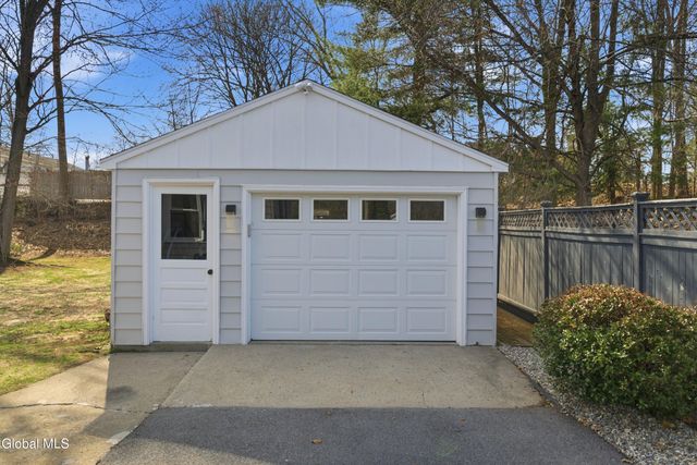 23 Thomas Street, Queensbury, NY 12804