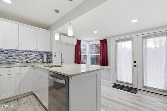 23 Thomas Street, Queensbury, NY 12804