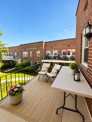 553 CENTRAL Avenue 19B, Cedarhurst, NY 11516